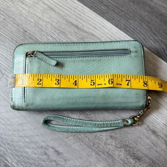 FOSSIL Leather Zip Around Wristlet Wallet Aqua Green Used - Picture 8 of 9